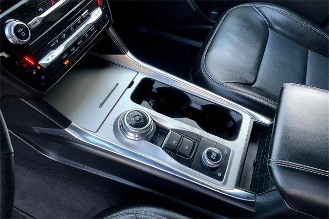 2023 Ford Explorer Vehicle Photo in TOPEKA, KS 66609-0000