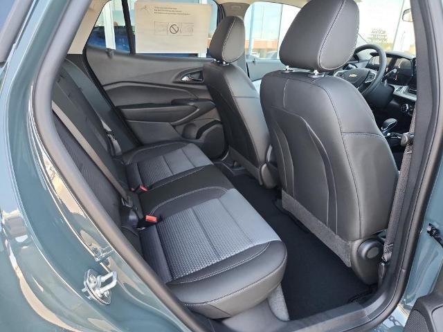 2025 Chevrolet Trax Vehicle Photo in HAYS, KS 67601-1994