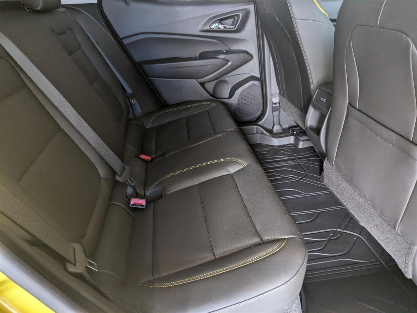 2025 Chevrolet Trax Vehicle Photo in GREENACRES, FL 33463-3207