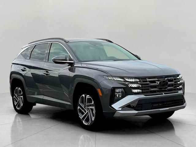 2025 Hyundai TUCSON Hybrid Vehicle Photo in Green Bay, WI 54304