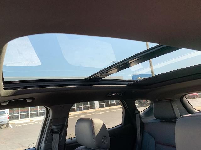 2022 Chevrolet Blazer Vehicle Photo in MOON TOWNSHIP, PA 15108-2571