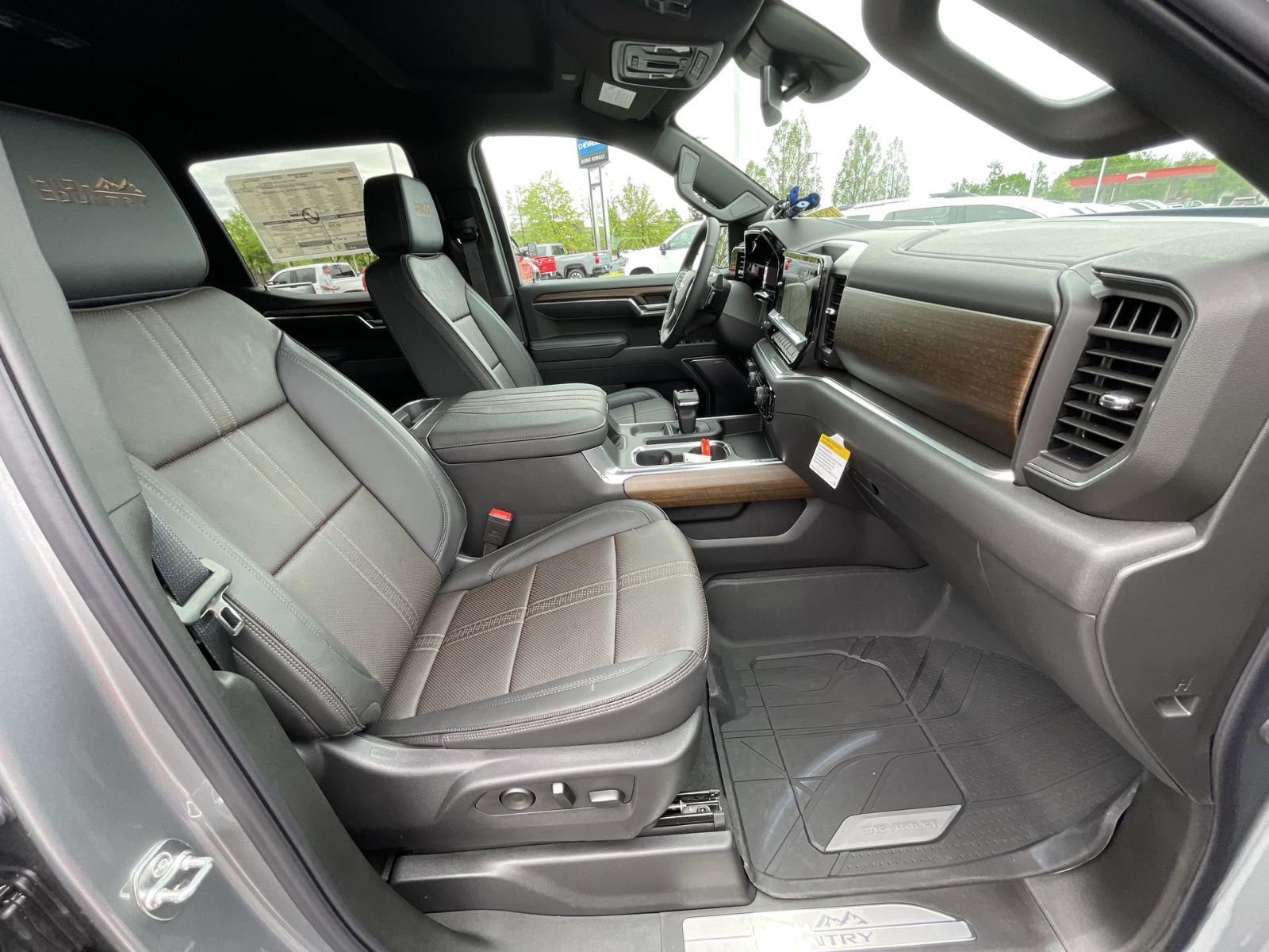 2025 Chevrolet Silverado 1500 Vehicle Photo in BENTONVILLE, AR 72712-4322