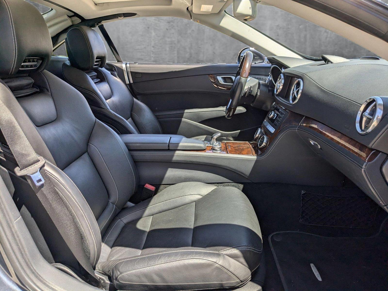2013 Mercedes-Benz SL-Class Vehicle Photo in Tampa, FL 33614