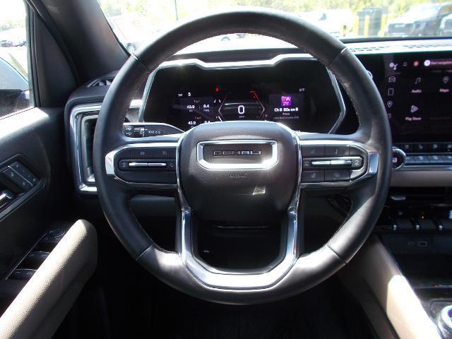 2023 GMC Canyon Vehicle Photo in LOWELL, MA 01852-4336