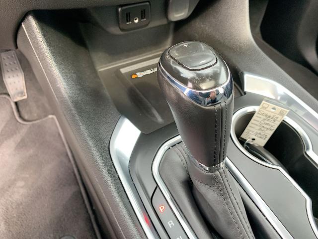 2019 Chevrolet Traverse Vehicle Photo in MOON TOWNSHIP, PA 15108-2571