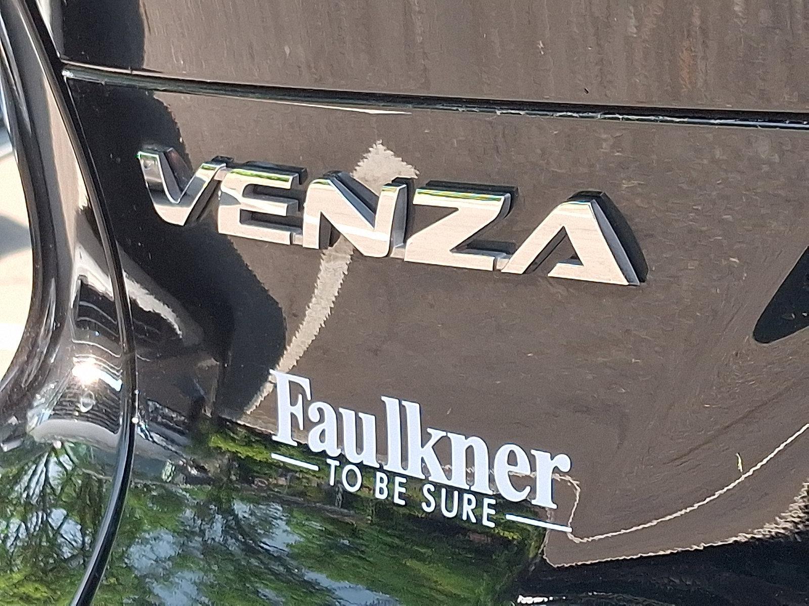 2023 Toyota Venza Vehicle Photo in Jenkintown, PA 19046