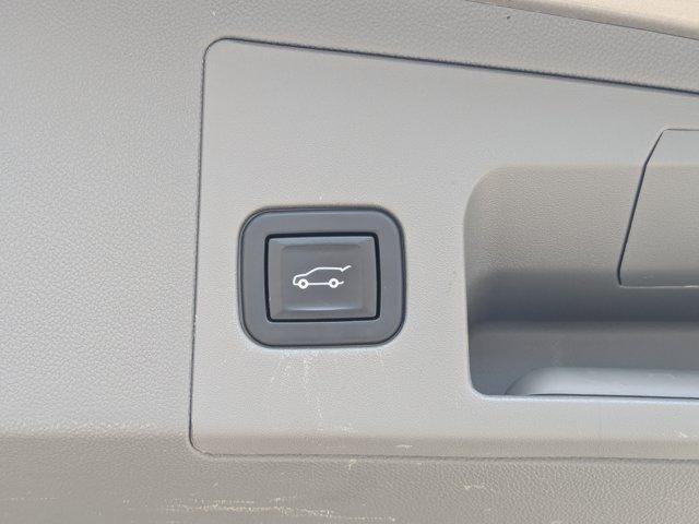 2022 Cadillac XT5 Vehicle Photo in BRUNSWICK, GA 31525-1881