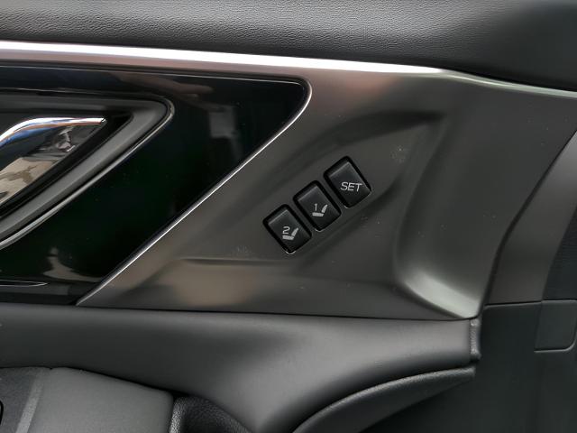 2025 Subaru Outback Vehicle Photo in Green Bay, WI 54304