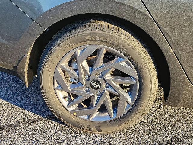 2025 Hyundai ELANTRA Vehicle Photo in Harrisburg, PA 17111