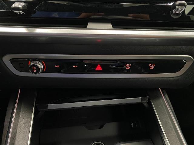 2024 BMW X7 M60i Vehicle Photo in Appleton, WI 54913