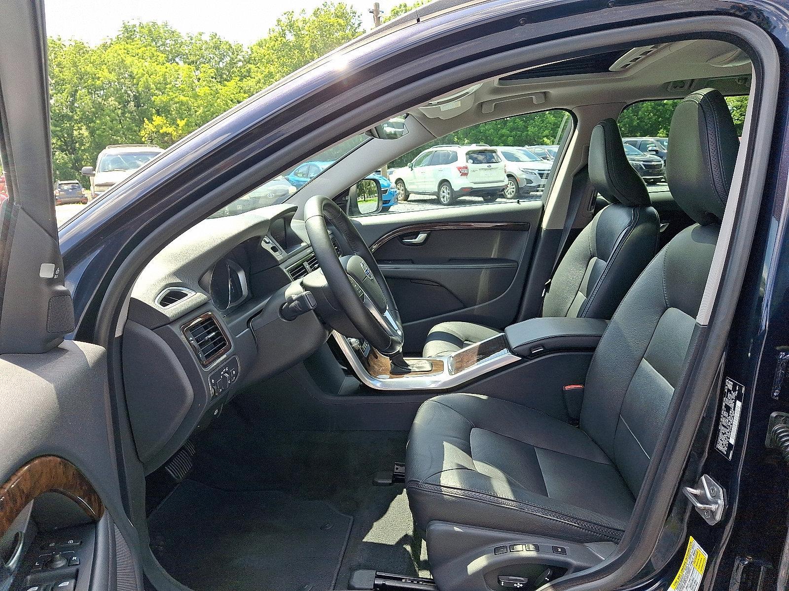 2016 Volvo XC70 Vehicle Photo in Harrisburg, PA 17111