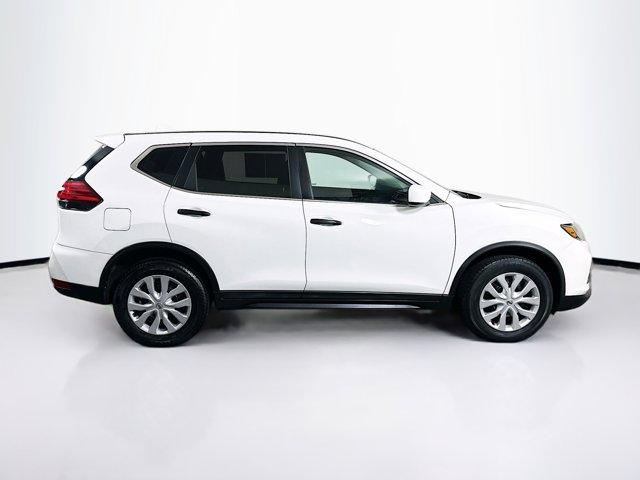 2017 Nissan Rogue Vehicle Photo in Doylsetown, PA 18901