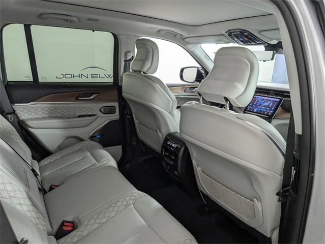 2022 Jeep Grand Cherokee Vehicle Photo in ENGLEWOOD, CO 80113-6708