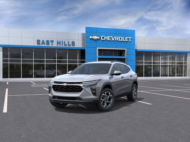2025 Chevrolet Trax Vehicle Photo in Roslyn, NY 11576