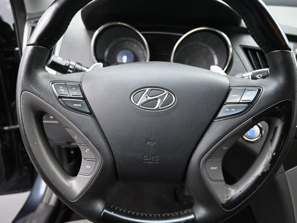 2012 Hyundai SONATA Vehicle Photo in Cedar Rapids, IA 52402