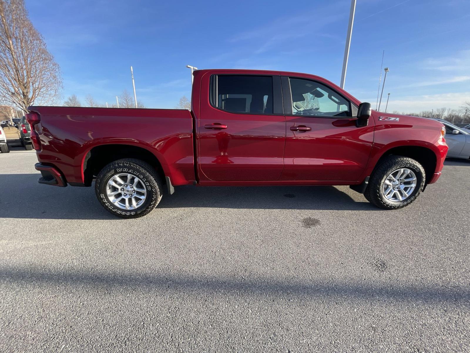 2025 Chevrolet Silverado 1500 Vehicle Photo in BENTONVILLE, AR 72712-4322