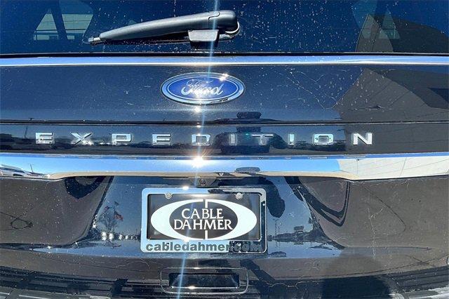 2022 Ford Expedition Max Vehicle Photo in TOPEKA, KS 66609-0000
