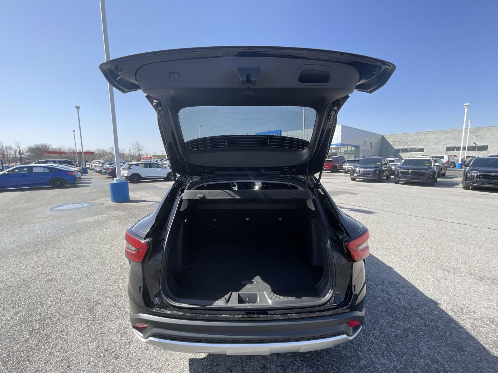2025 Chevrolet Trax Vehicle Photo in BENTONVILLE, AR 72712-4322