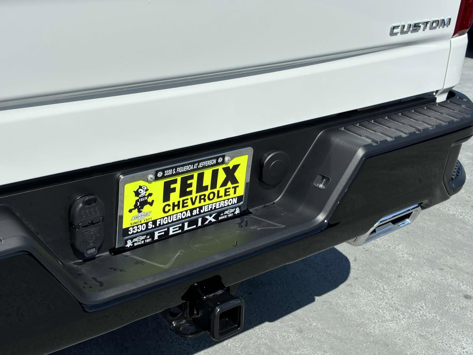 2025 Chevrolet Silverado 1500 Vehicle Photo in LOS ANGELES, CA 90007-3794