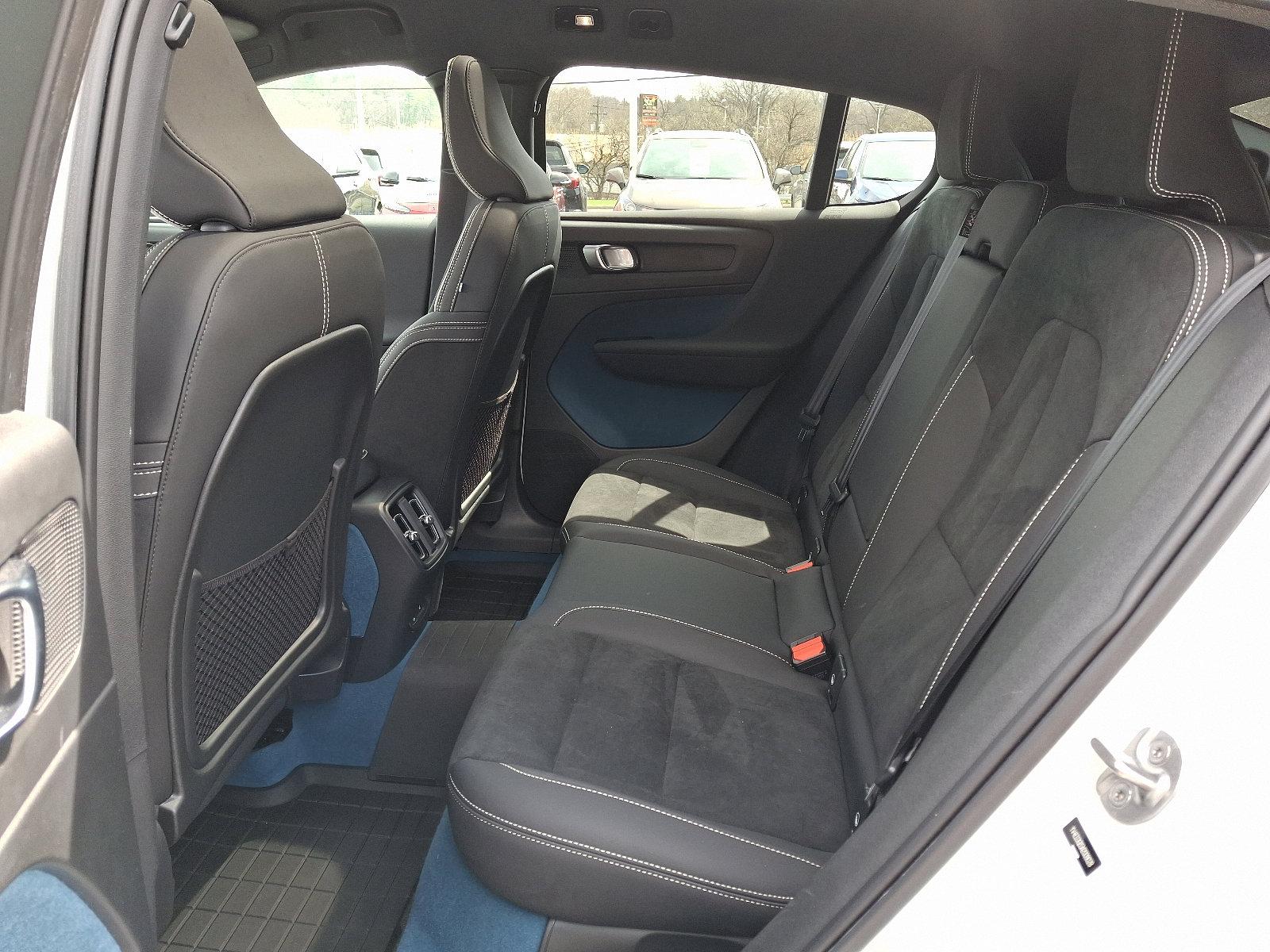 2022 Volvo C40 Recharge Pure Electri Vehicle Photo in BETHLEHEM, PA 18017-9401
