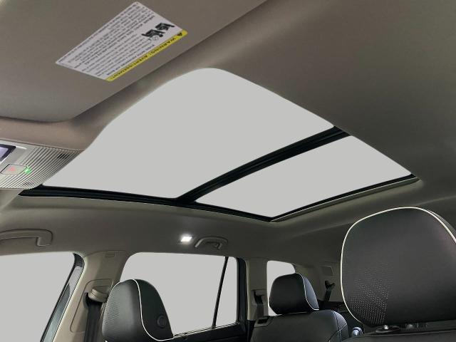 2025 Volkswagen Atlas Vehicle Photo in Appleton, WI 54913