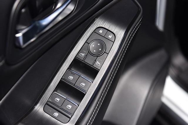 2025 Nissan Rogue Vehicle Photo in Ballwin, MO 63011