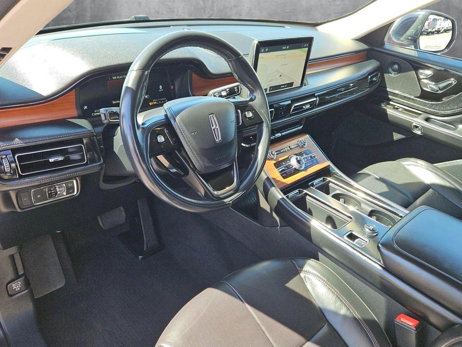 2020 Lincoln Aviator Vehicle Photo in MESA, AZ 85206-4395
