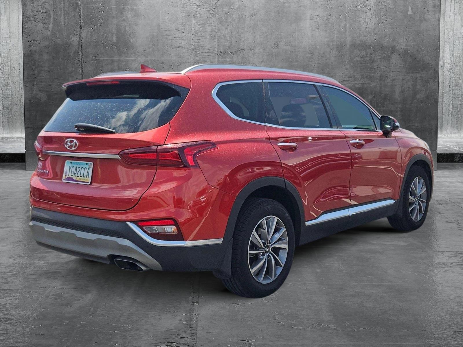 2020 Hyundai Santa Fe Vehicle Photo in GILBERT, AZ 85297-0446