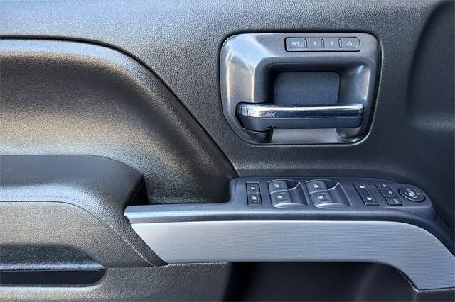 2015 Chevrolet Silverado 2500 HD Vehicle Photo in ELK GROVE, CA 95757-8703