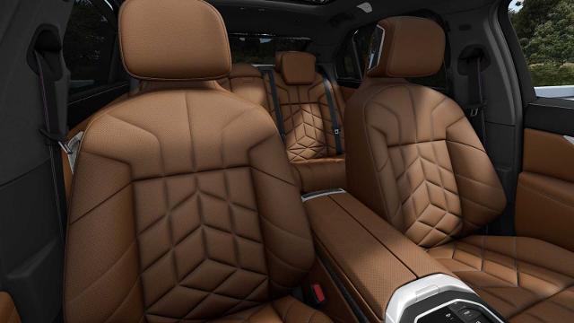 2025 BMW 760i xDrive Vehicle Photo in GRAPEVINE, TX 76051