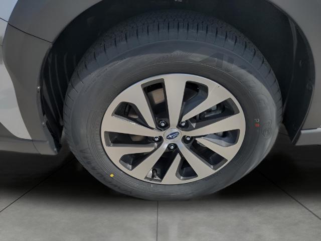 2025 Subaru Outback Vehicle Photo in Green Bay, WI 54304