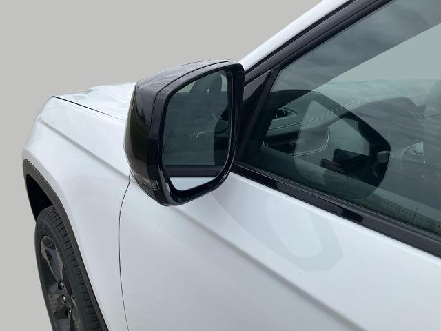 2025 Jeep Grand Cherokee L Vehicle Photo in Kaukauna, WI 54130