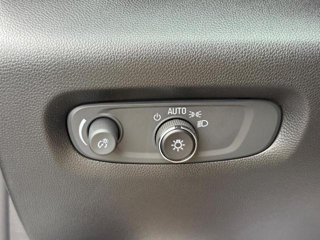 2023 Chevrolet Traverse Vehicle Photo in COLUMBIA, MO 65203-3903