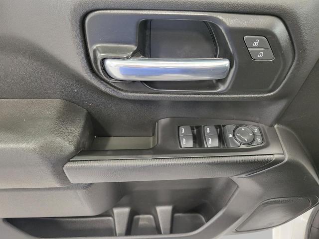 2021 Chevrolet Silverado 1500 Vehicle Photo in GREEN BAY, WI 54303-3330