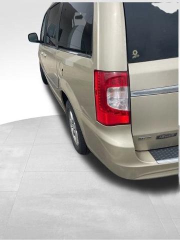 2012 Chrysler Town & Country Vehicle Photo in Fishers, IN 46038