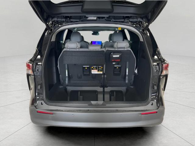 2025 Toyota Sienna Vehicle Photo in Oshkosh, WI 54904