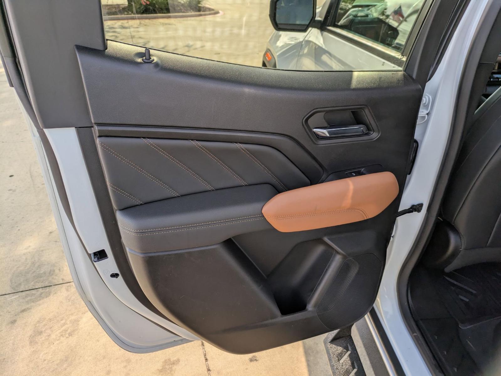 2023 GMC Canyon Vehicle Photo in SELMA, TX 78154-1460