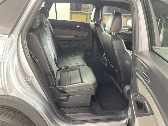 2023 Volkswagen Atlas Cross Sport Vehicle Photo in GILBERT, AZ 85297-0402