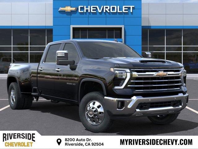 2025 Chevrolet Silverado 3500 HD Vehicle Photo in RIVERSIDE, CA 92504-4106