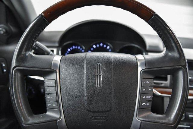 2011 Lincoln MKZ Vehicle Photo in Akron, OH 44320