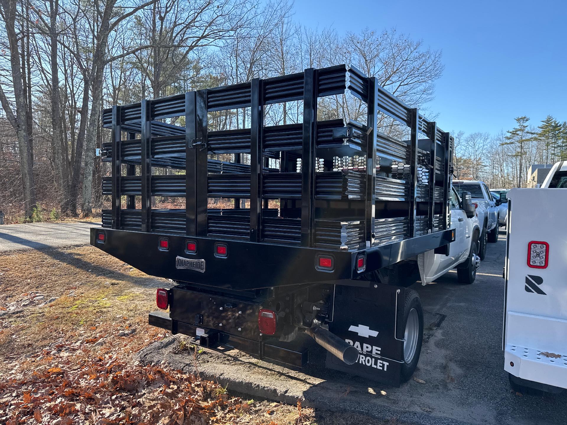 2024 Chevrolet Silverado 3500 HD Chassis Cab Vehicle Photo in SOUTH PORTLAND, ME 04106-1997