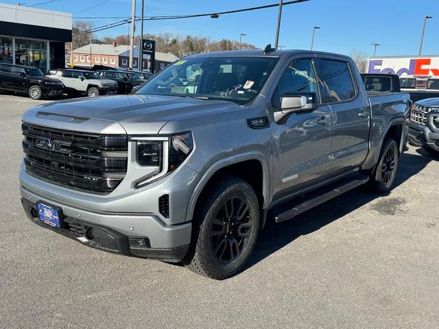 2025 GMC Sierra 1500 Vehicle Photo in LOWELL, MA 01852-4336