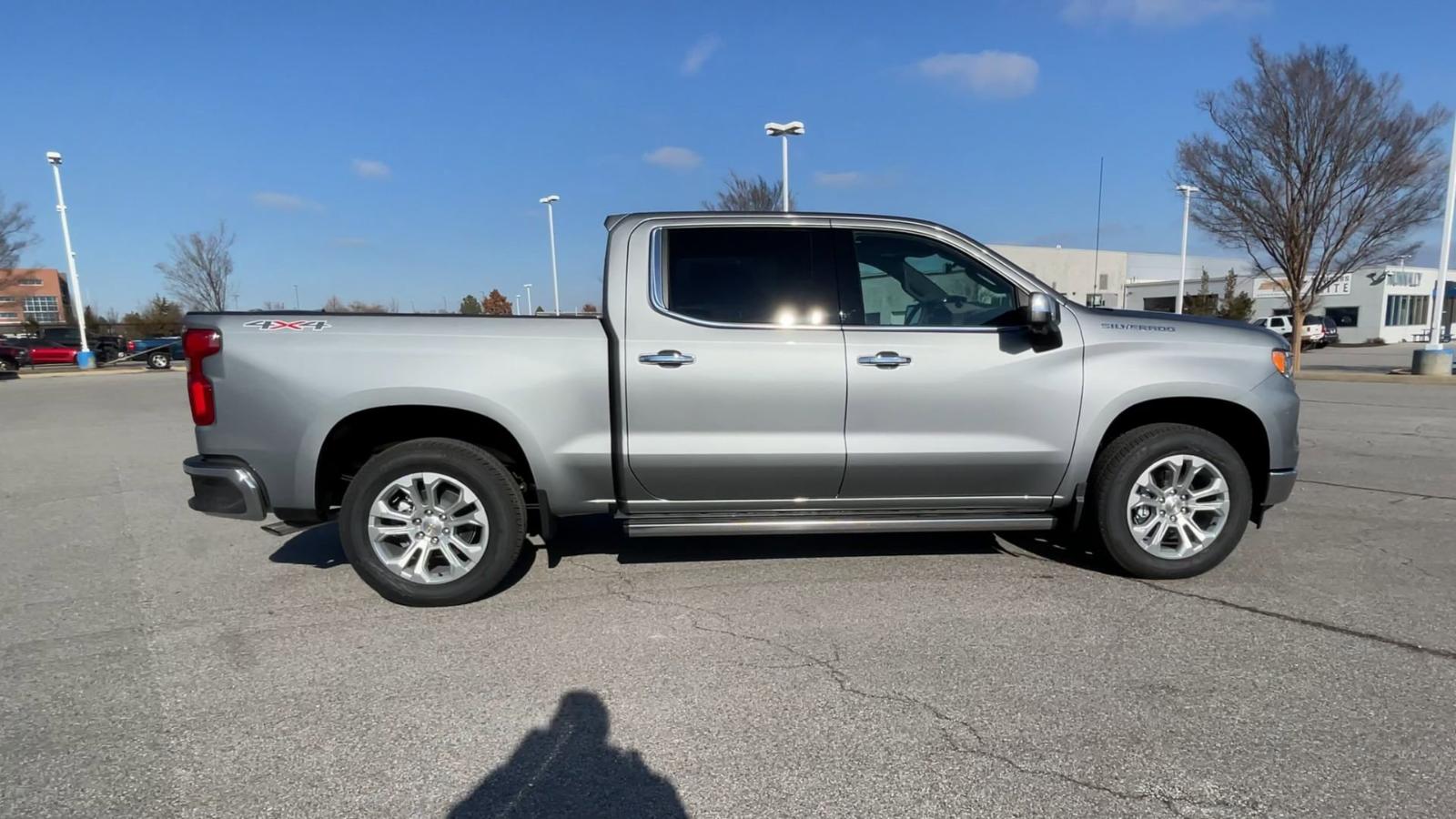 2025 Chevrolet Silverado 1500 Vehicle Photo in BENTONVILLE, AR 72712-4322