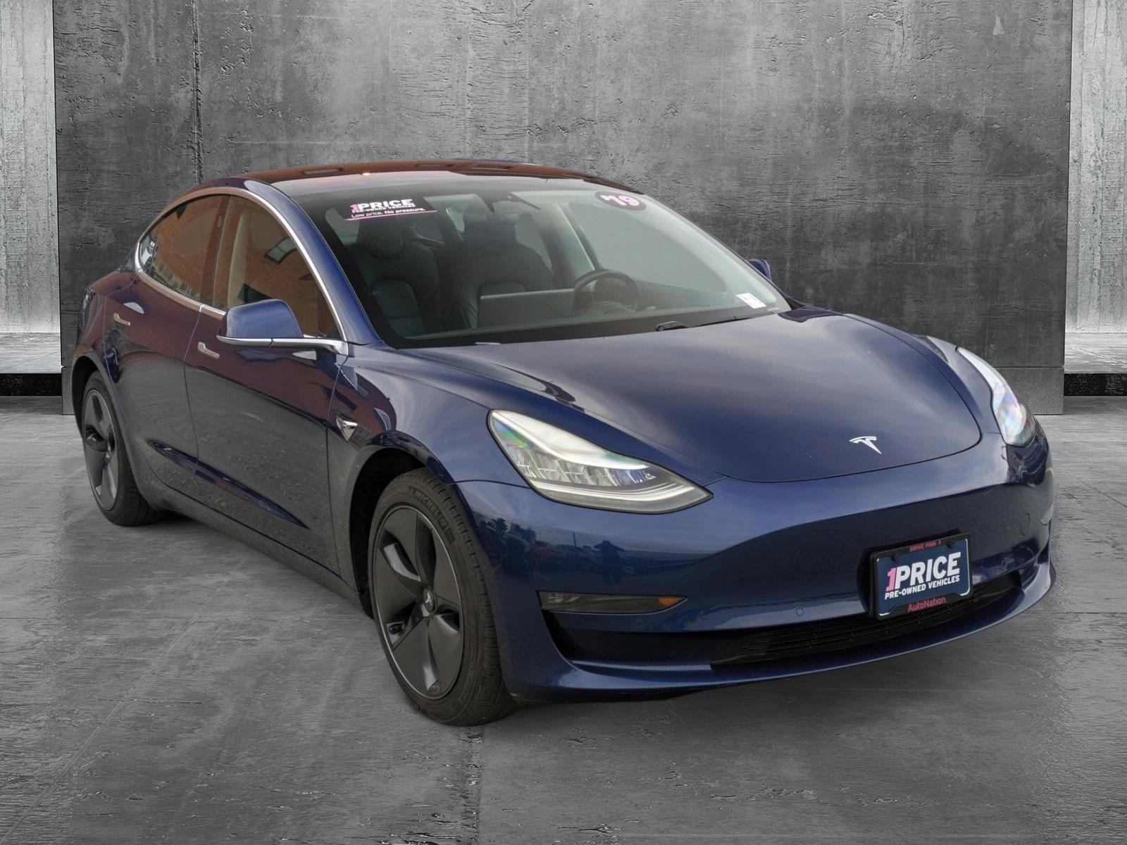 2019 Tesla Model 3 Vehicle Photo in TIMONIUM, MD 21093-2300