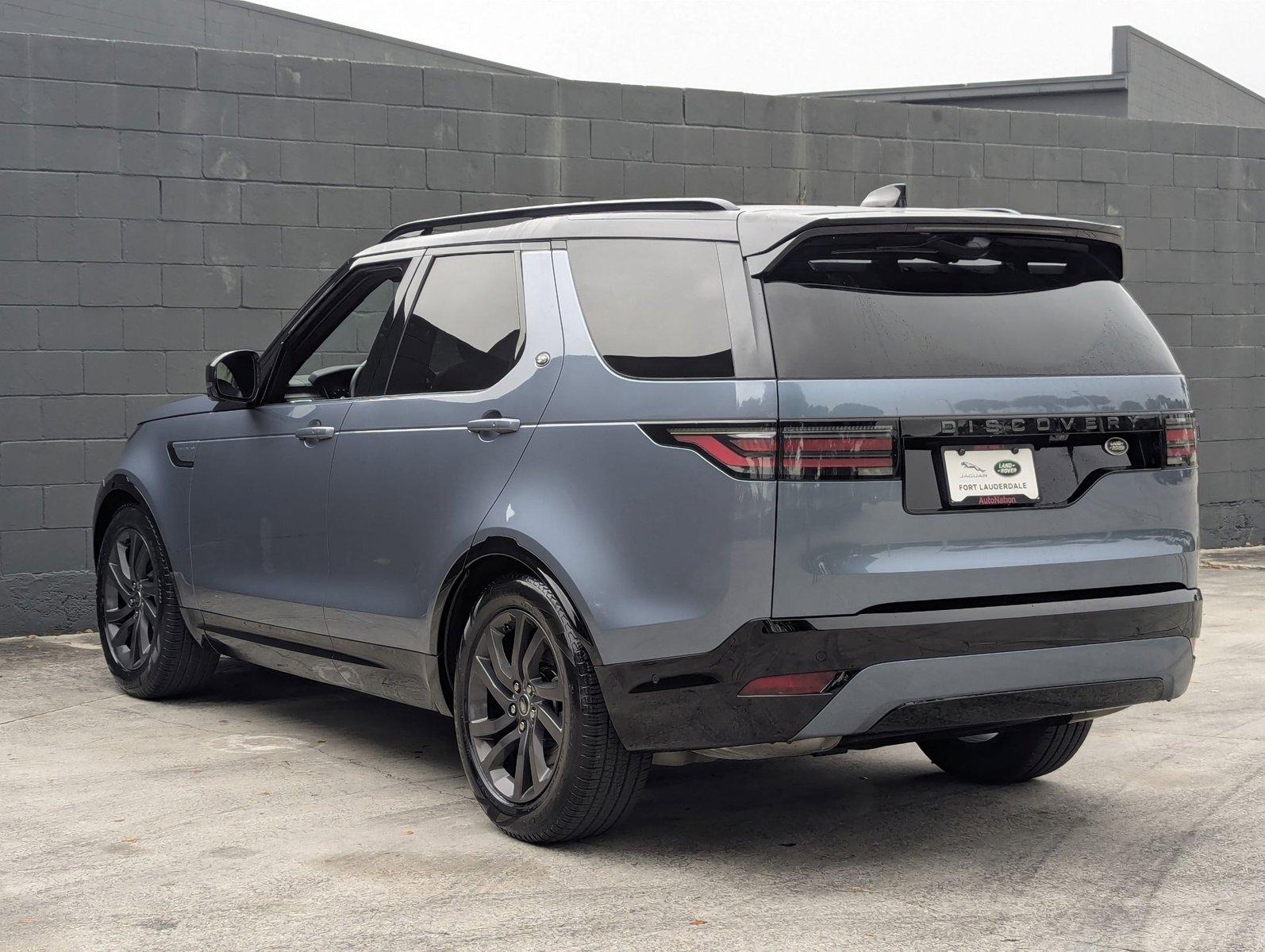 2023 Land Rover Discovery Vehicle Photo in Pompano Beach, FL 33064