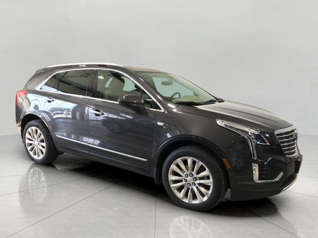 2017 Cadillac XT5 Vehicle Photo in GREEN BAY, WI 54303-3330