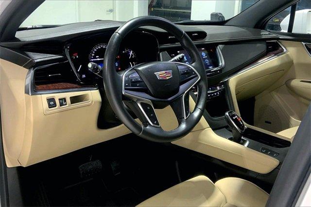 2017 Cadillac XT5 Vehicle Photo in TOPEKA, KS 66609-0000