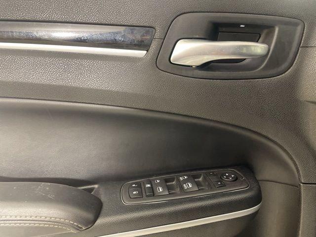 2022 Chrysler 300 Vehicle Photo in PHOENIX, AZ 85014-3381
