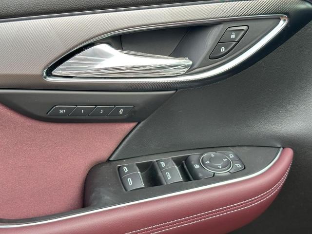 2025 Buick Envision Vehicle Photo in COLUMBIA, MO 65203-3903