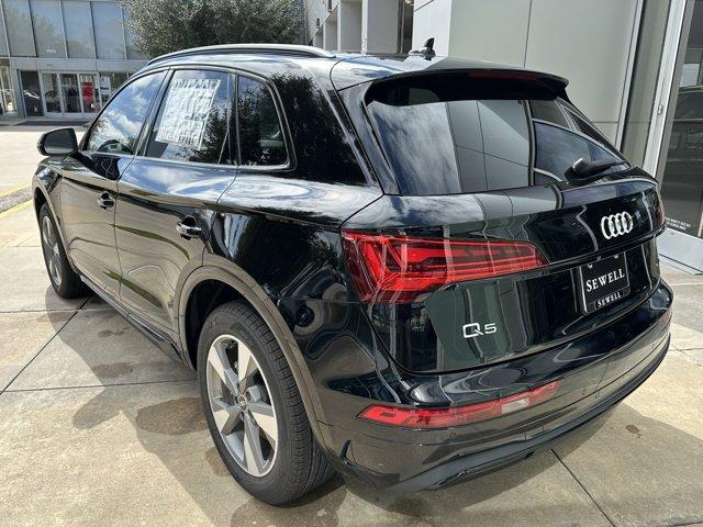 2025 Audi Q5 Vehicle Photo in HOUSTON, TX 77090